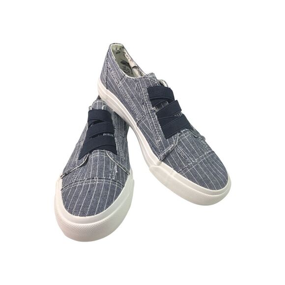 Blowfish Navy Blue Stripe Womens Size 8 Slip on‎ Sneaker - Picture 1 of 5